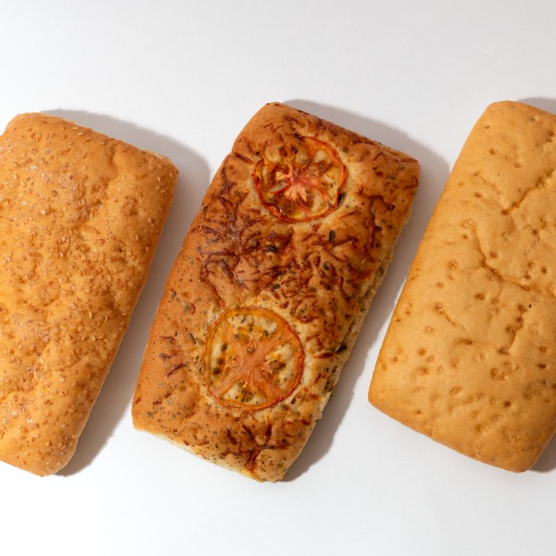 panes tipo sandwich ajonjoli, finas hierbas y focaccia pan factory
